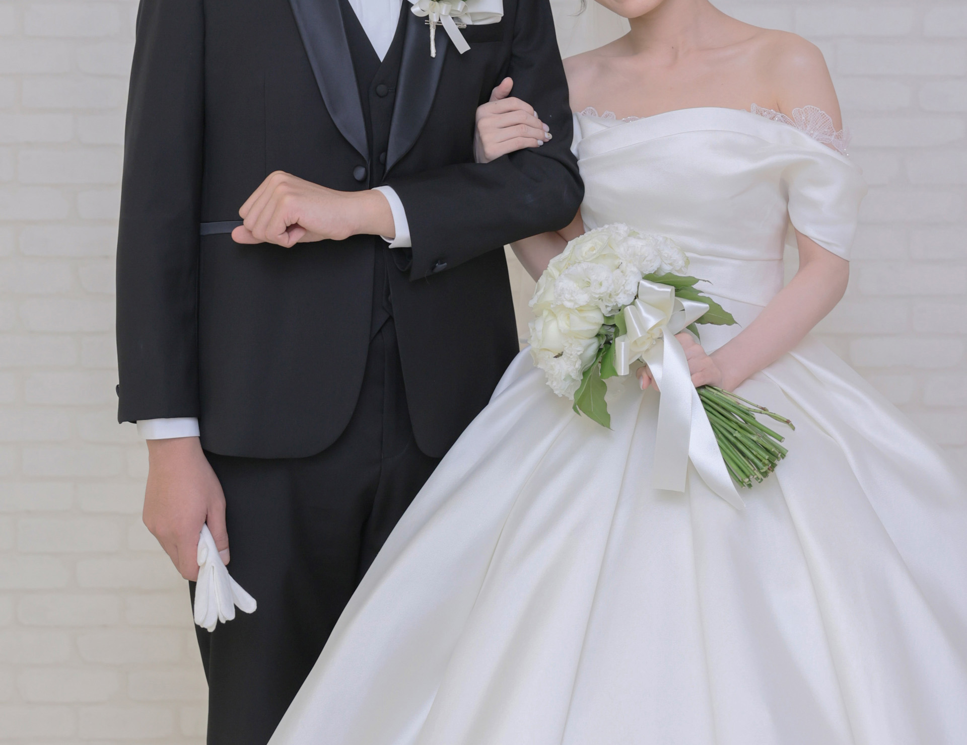 結婚式での新郎新婦のイメージ画像